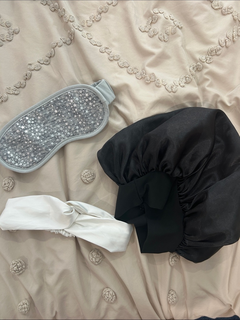Bundle of three sleeping headpieces